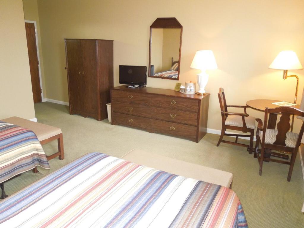 Bridges Guest Quarters Hotel Abbottstown Екстериор снимка